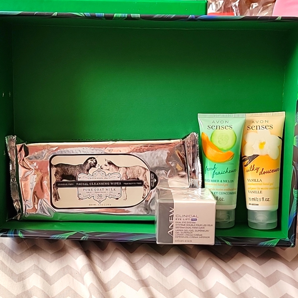 NWOT Body Care Set: Facial Cleansing Wipes, Anew Eye Lift & Anti-Bac Gel